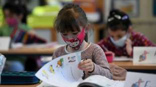 Lehrerverband verteidigt Corona-Schnelltests an Schulen