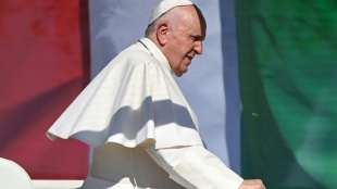 Papst Franziskus fordert in Budapest entschiedenen Kampf gegen Antisemitismus