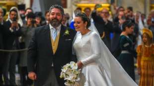 Gro&szlig;f&uuml;rst Georgi Romanow heiratet Rebecca Bettarini in St. Petersburg