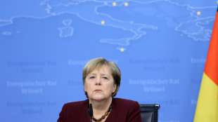 Merkel f&uuml;hrt politische Gespr&auml;che in Athen
