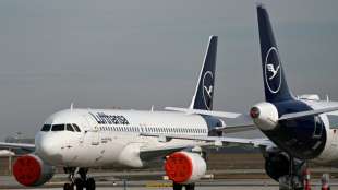 Lufthansa verwendet k&uuml;nftig genderneutrale Sprache an Bord