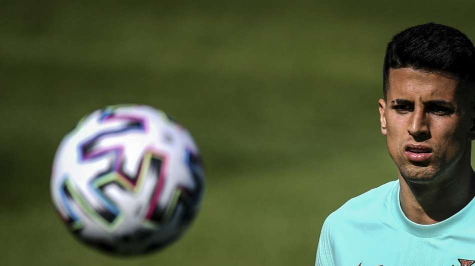 Cancelo positiv getestet: Coronafall bei Portugal