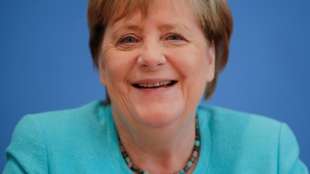 Festakt zu 75. Jahrestag von Gründung Nordrhein-Westfalens mit Merkel und Laschet