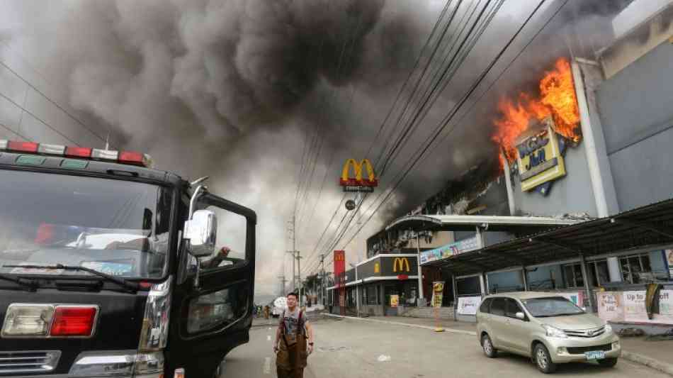 Dutzende Tote nach Brand in philippinischem Einkaufszentrum bef