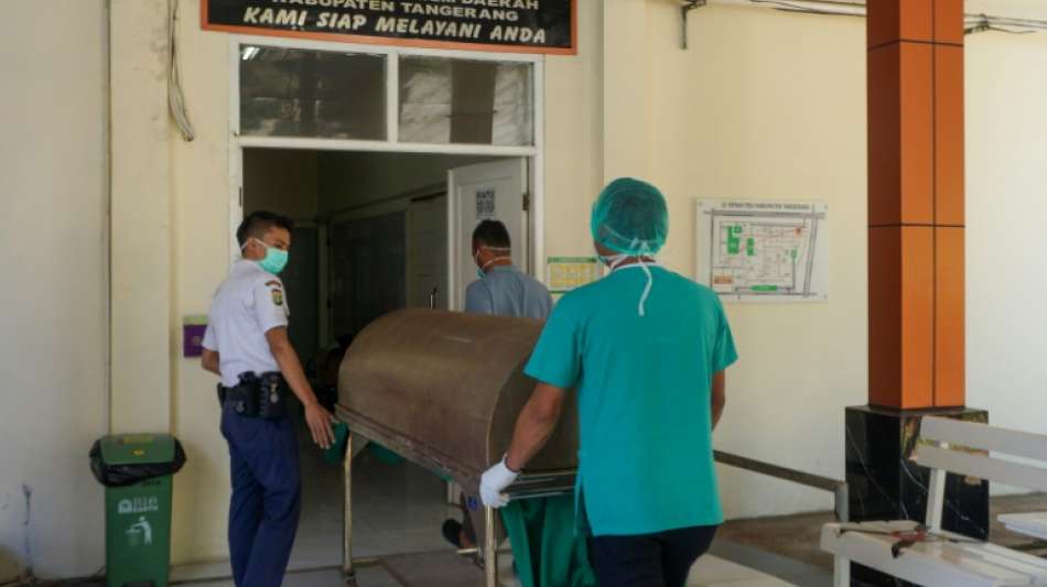 Weitere H&auml;ftlinge nach Brand in Gef&auml;ngnis in Indonesien gestorben