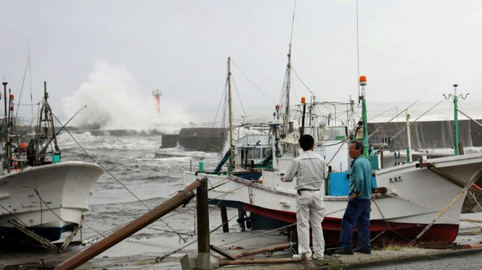 Mindestens ein Toter durch erste Ausläufer von Taifun "Hagibis" in Japan