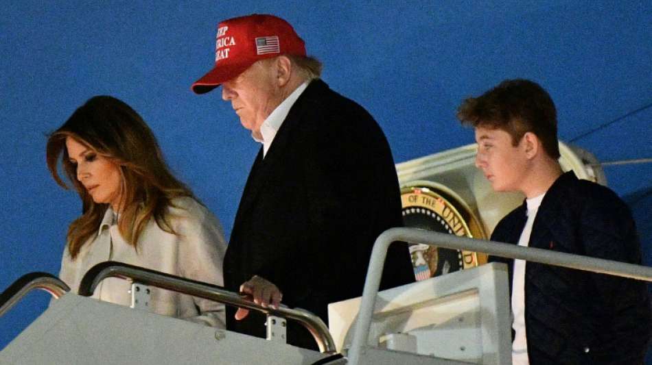Melania Trump empört über Erwähnung ihres Sohnes in Impeachment-Anhörung