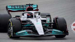 Hamilton setzt Bestzeit bei den Formel-1-Testfahrten