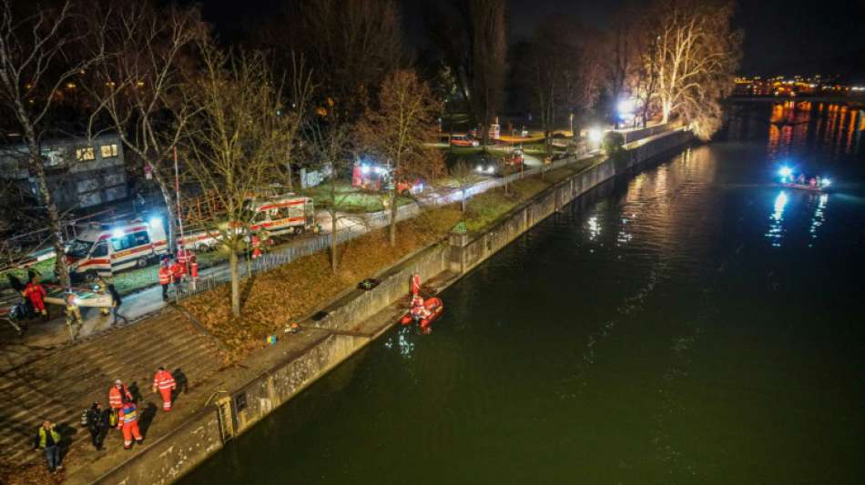 Junger Mann trotz dramatischer Rettungsversuche im Neckar ertrunken