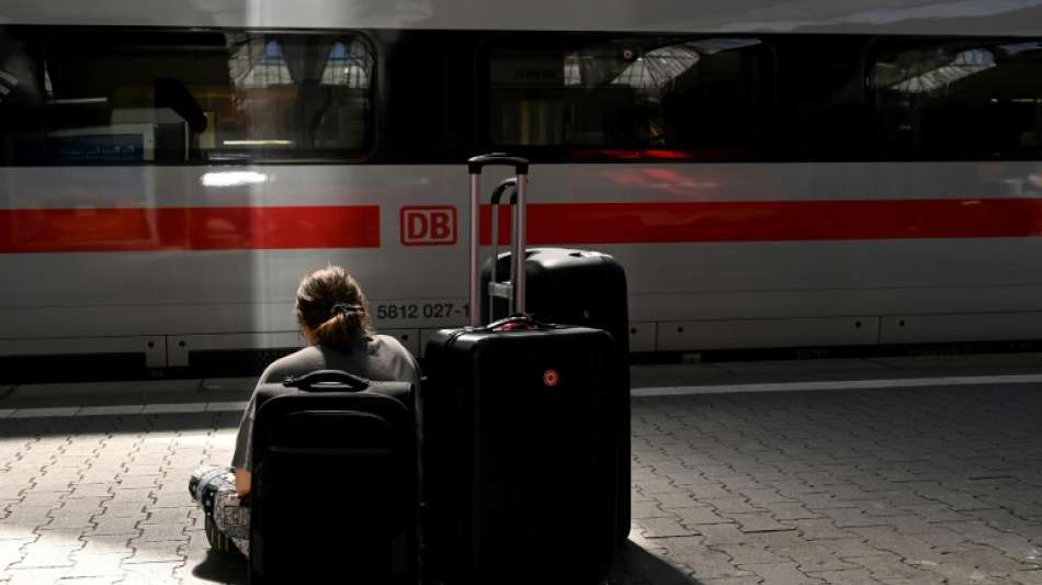 Bahn und EVG erzielen Einigung in erneuten Tarifverhandlungen