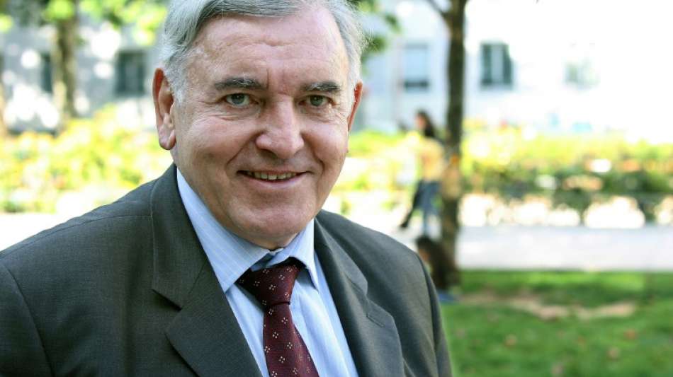 Bekannter französischer Chirurg Dubernard gestorben