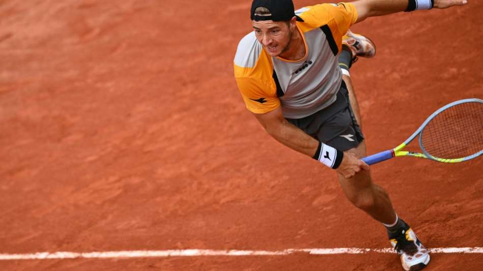 Struff marschiert ins Achtelfinale von Paris, Kohlschreiber scheitert