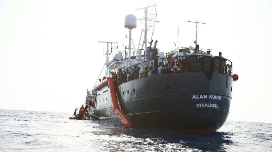 Sea-Eye protestiert gegen Blockade des Rettungsschiffs "Alan Kurdi" vor Lampedusa