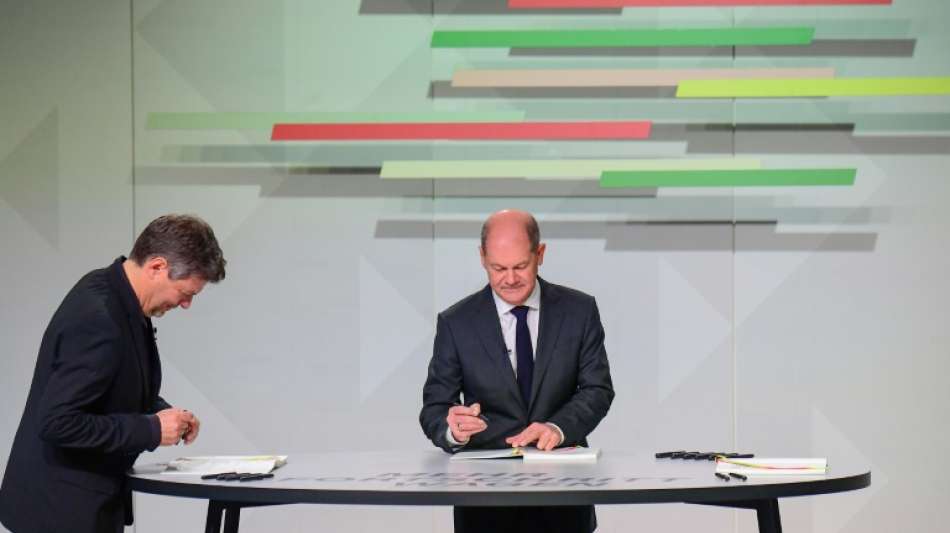 SPD, Gr&uuml;ne und FDP haben Koalitionsvertrag unterzeichnet