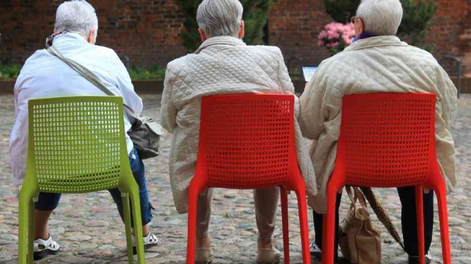 Hochbetagte leben häufiger mit Partner zusammen