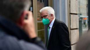 Kretschmann: Rechtsradikale Corona-Demonstranten sind "Aasgeier der Pandemie"