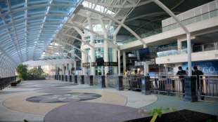 Flughafen auf Bali wieder f&uuml;r Urlauber ge&ouml;ffnet - Keine Touristen in Sicht