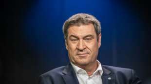 S&ouml;der will Warnung vor Linksb&uuml;ndnis in den Mittelpunkt des Wahlkampfs r&uuml;cken