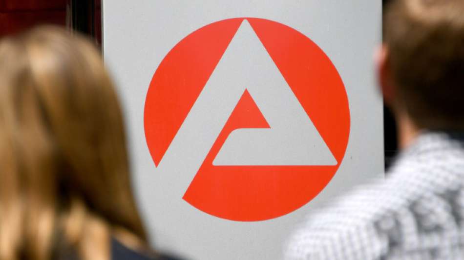 Arbeitsmarkt zeigt sich trotz schwächerer Konjunktur weiter robust
