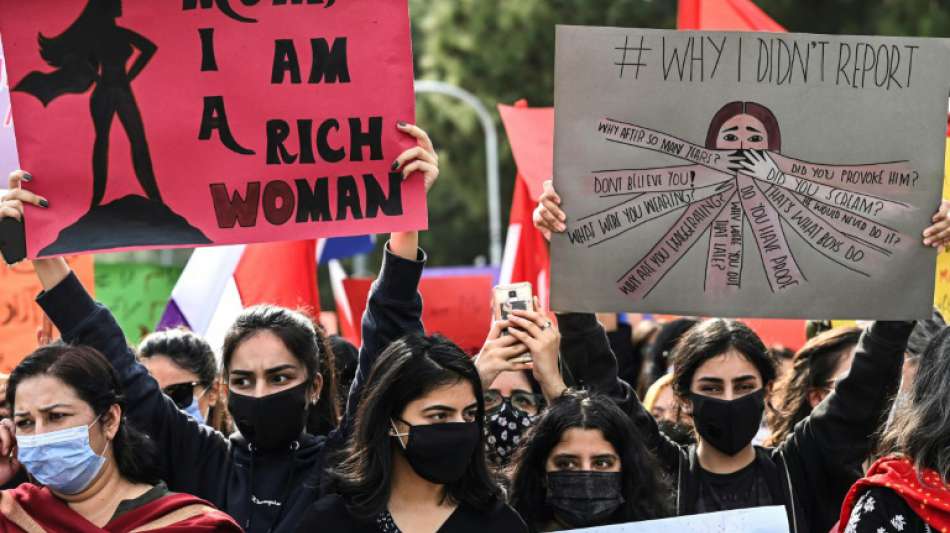 Pakistans Premier sorgt mit Äußerung über Vergewaltigungen für Empörung