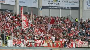 DFL: Tickets f&uuml;r G&auml;stefans ab dem 3. Spieltag &ndash; weiter f&uuml;nf Auswechslungen m&ouml;glich