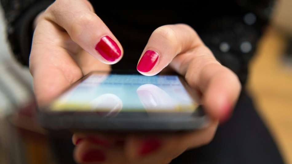 Mobilfunkanbieter dürfen Kunden bei umstrittenen Forderungen nicht mit Sperre drohen