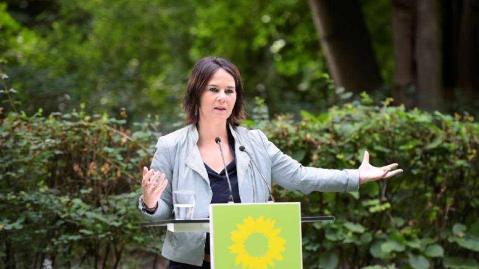Baerbock wirft Union und SPD "Klima-Hasenf&uuml;&szlig;igkeit" vor