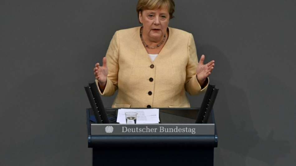 Merkel wirbt im Bundestag offensiv f&uuml;r Laschet
