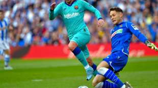 Ex-Dortmunder Isak lässt Barca um Tabellenspitze zittern