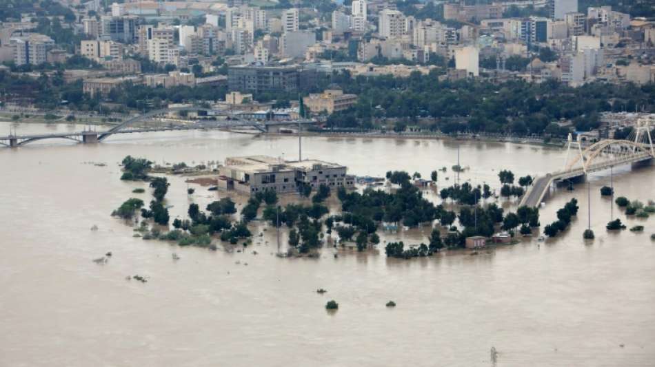 Iranische Regierung lässt Ahwas wegen Hochwasser teilweise evakuieren