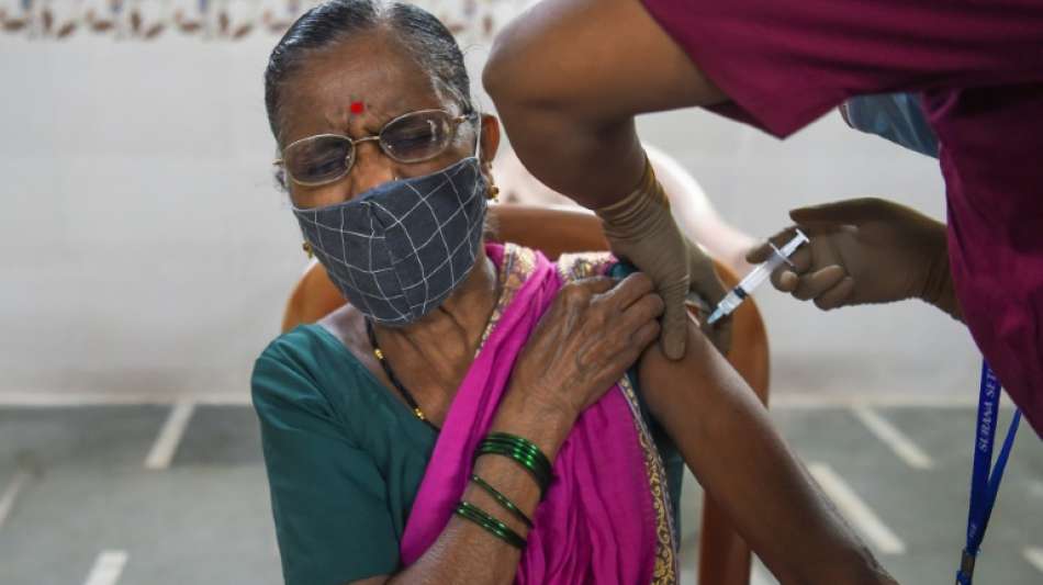 Weltweit drei Milliarden Impfungen gegen das Coronavirus verabreicht