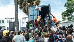 Zahl der Todesopfer nach Erdbeben in Haiti auf &uuml;ber 2200 gestiegen