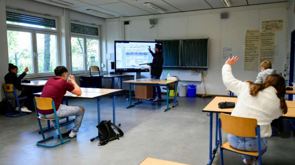 Lehrer nutzen für die Schule oft eigene Geräte