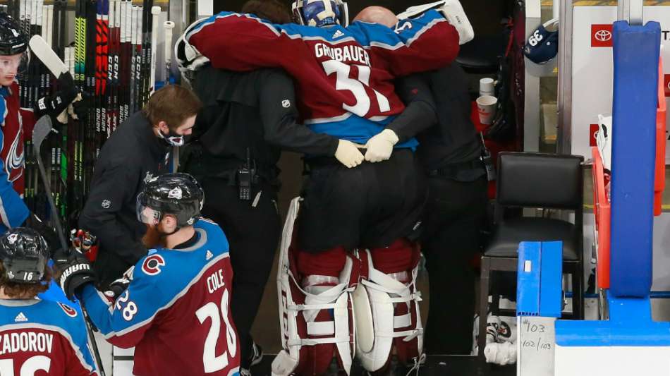 Große Sorgen um NHL-Goalie Grubauer - Colorado verliert Auftakt