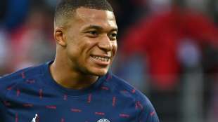 "Respektlos, falsch und illegal": PSG lehnt 160-Millionen-Angebot von Real f&uuml;r Mbappe ab