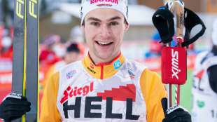 Doppelschlag in Klingenthal: Geiger zieht mit Weinbuch gleich