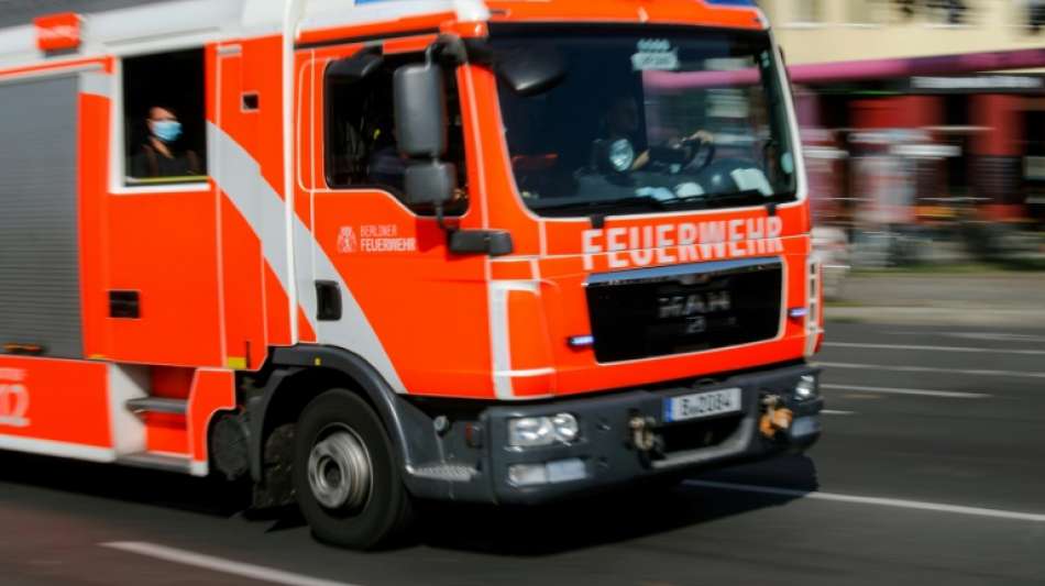 Mann bei Gebäudeexplosion in Hamburg lebensgefährlich verletzt
