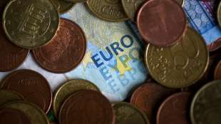 EZB l&auml;sst Leitzinsen trotz hoher Inflation auf historisch niedrigem Stand 