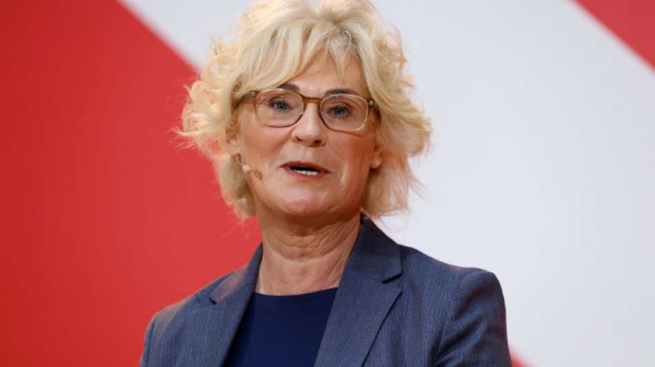 Lambrecht besucht Bundeswehrsoldaten in Jordanien