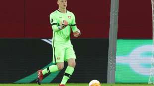 Nach Lombs Slapstick-Einlage: Bayer rettet spätes Remis in Augsburg