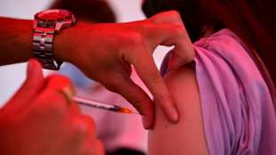 Frankreich und Griechenland f&uuml;hren Impfpflicht f&uuml;r Gesundheitskr&auml;fte ein