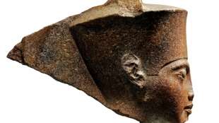 Antike Tutanchamun-Büste für 5,3 Millionen Euro in London versteigert