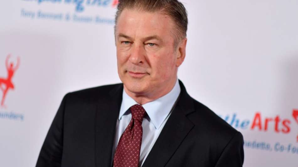 Schauspieler Alec Baldwin erschie&szlig;t offenbar versehentlich Kamerafrau bei Dreh