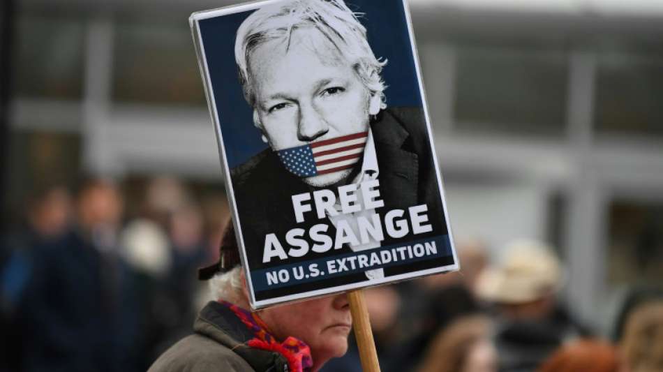 Assange wurde während seiner Zeit in Ecuadors Botschaft zweimal heimlich Vater