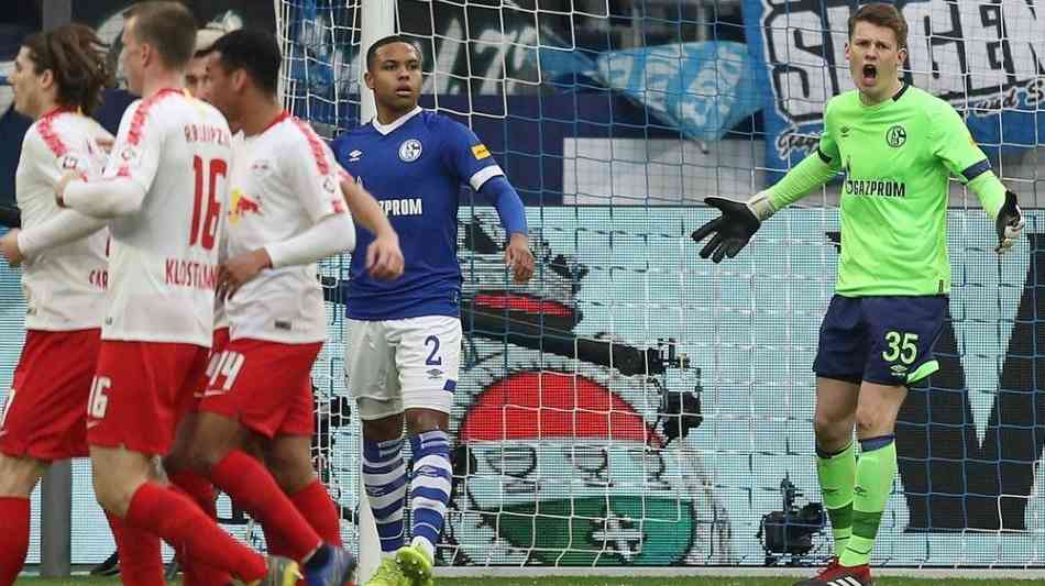 Bundesliga: Schalke verliert bei Stevens-Einstand - VfB holt Punkt