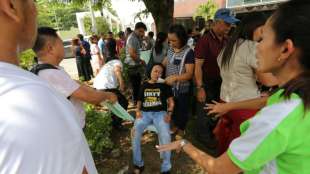 Ein Toter und mehrere Verletzte bei Erdbeben auf den Philippinen