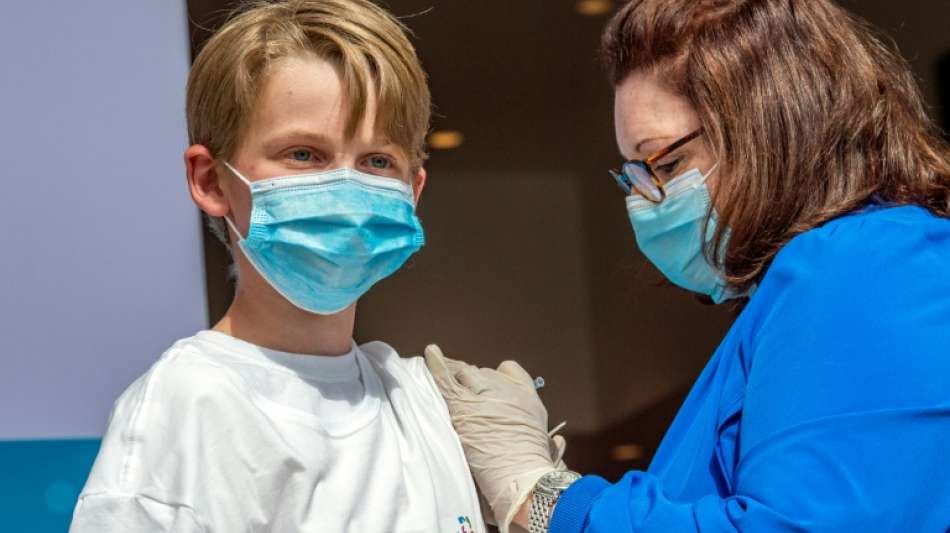 Moderna beantragt Zulassung seines Corona-Impfstoffs ab zw&ouml;lf Jahren in den USA