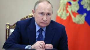 Putin strebt "konstruktive Beziehungen" zum neuen Kanzler Scholz an