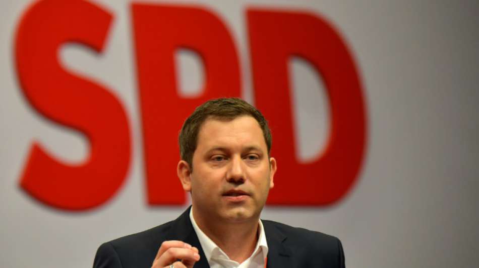 Klingbeil bekräftigt Kritik an Spahns Impfstrategie