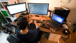 Umfrage: Mehr als 80 Prozent der Arbeitnehmer loben telefonische Krankschreibung